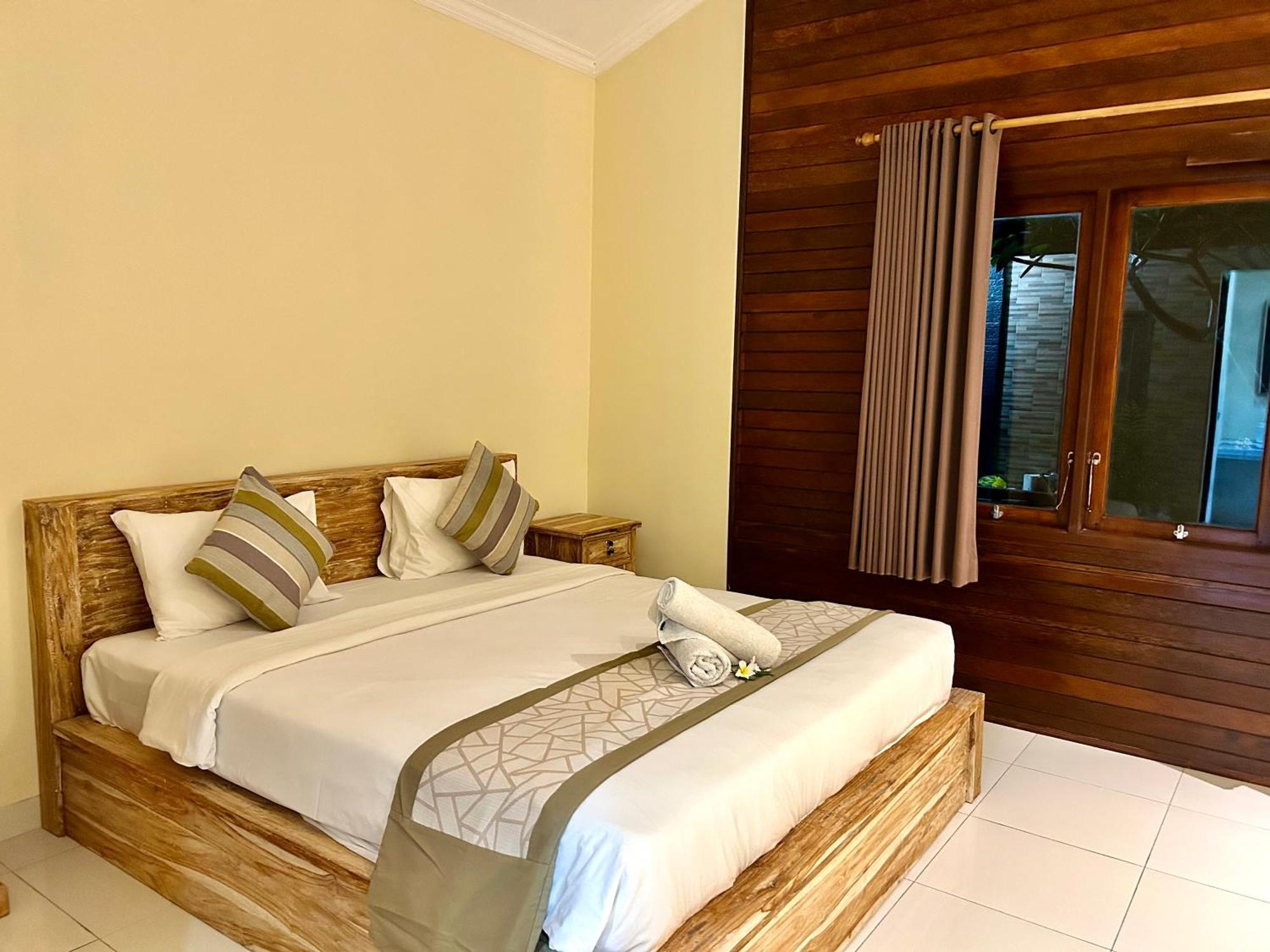 Nusa Garden Homestay Нуса-Лембонган Экстерьер фото